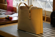 Load image into Gallery viewer, Bucket Bag